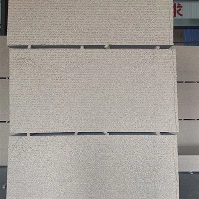 生のチップボード
